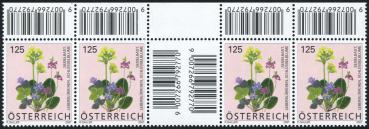 ANK 2660 ZW – Österreich 2007 – 125 Cent „Blumen: Seidelbast / Leberblümchen / Schlüsselblume“ – unteres waagrechtes Zwischenstegpaar